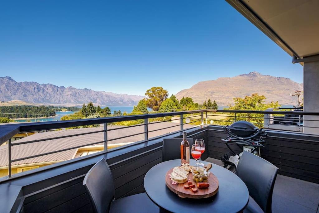 Toru - Eclectic Apartment With Delightful Lake Views Κουίνσταουν Εξωτερικό φωτογραφία